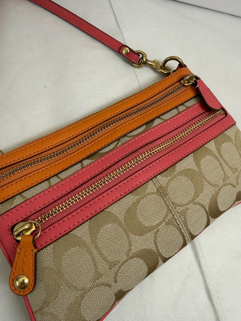 LOWSTARTCoach Small Shoulder Bag Wristlet Pink Orange Leather 3 Pockets ALMSTMNT - Picture 6 of 15